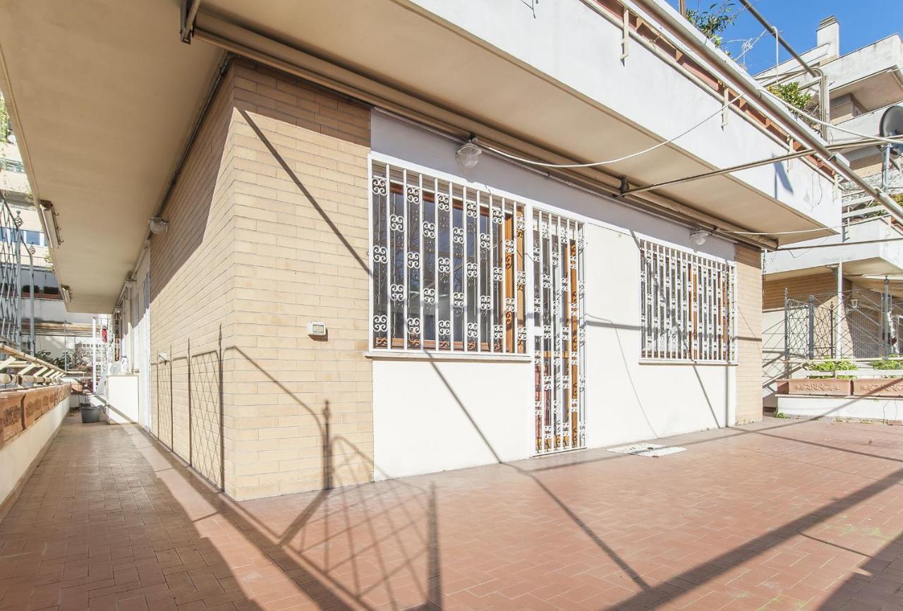 רומא Eur Luminous And Large Family Terrace Apartment מראה חיצוני תמונה