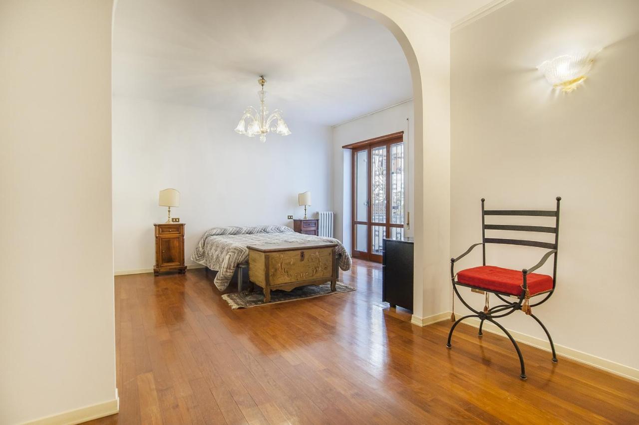 רומא Eur Luminous And Large Family Terrace Apartment מראה חיצוני תמונה